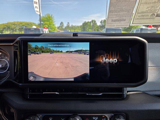 new 2025 Jeep Gladiator car, priced at $46,610