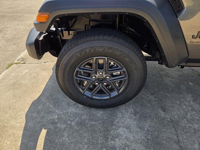 new 2025 Jeep Gladiator car, priced at $46,610