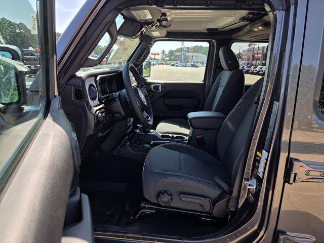 new 2025 Jeep Gladiator car, priced at $46,610