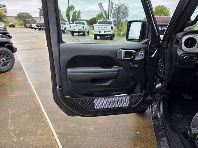 new 2025 Jeep Gladiator car, priced at $46,610