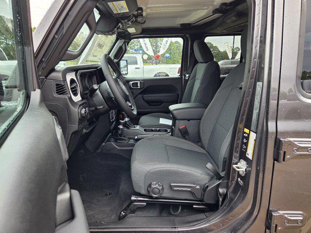 new 2025 Jeep Gladiator car, priced at $46,610