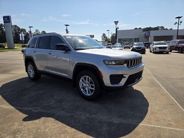 new 2025 Jeep Grand Cherokee car, priced at $44,800