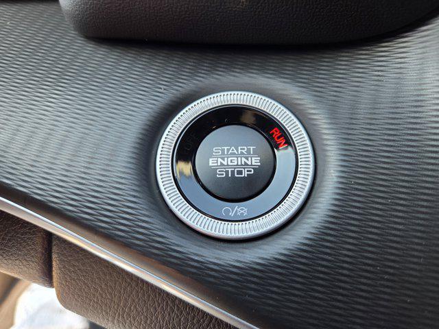 new 2025 Jeep Grand Cherokee car, priced at $44,800