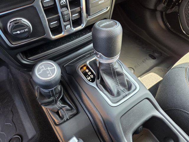 new 2025 Jeep Gladiator car, priced at $52,405