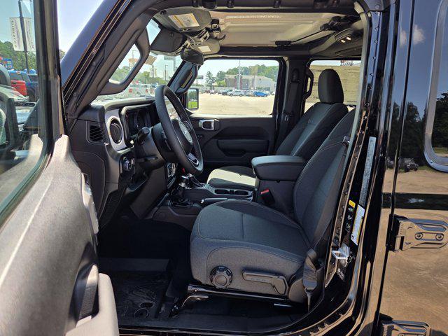 new 2025 Jeep Gladiator car, priced at $52,405
