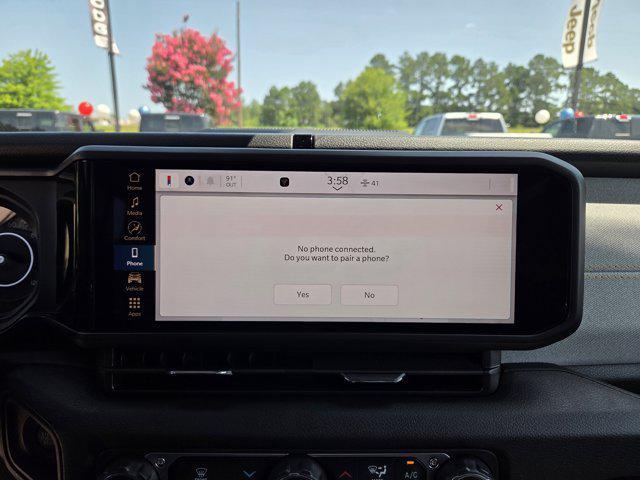 new 2025 Jeep Gladiator car, priced at $52,405