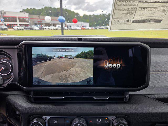 new 2025 Jeep Gladiator car, priced at $46,610