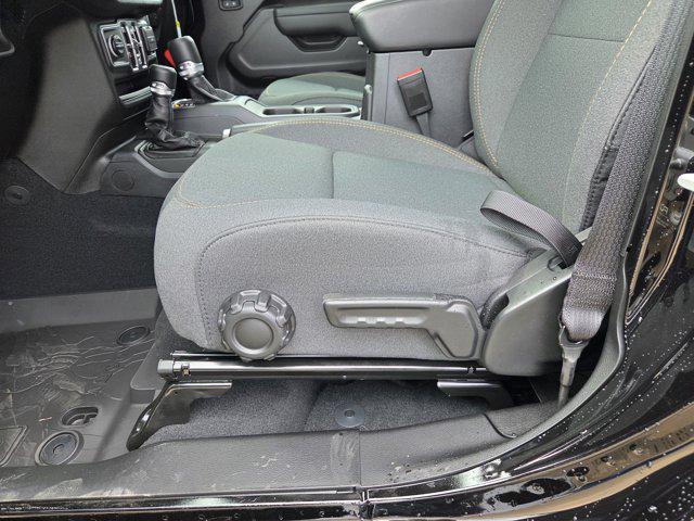 new 2025 Jeep Gladiator car, priced at $46,610