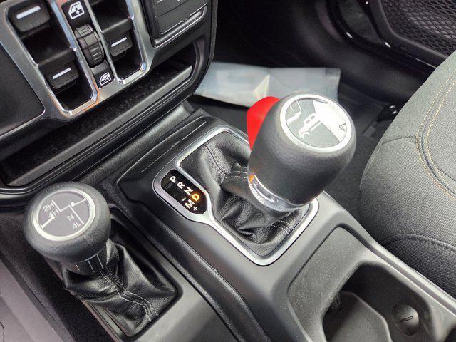 new 2025 Jeep Gladiator car, priced at $46,610