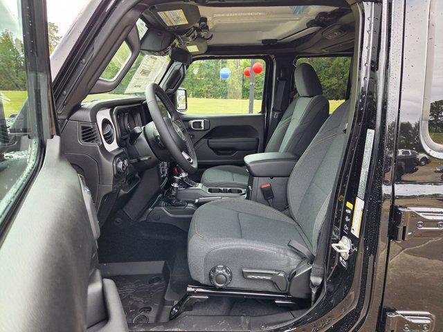 new 2025 Jeep Gladiator car, priced at $46,610