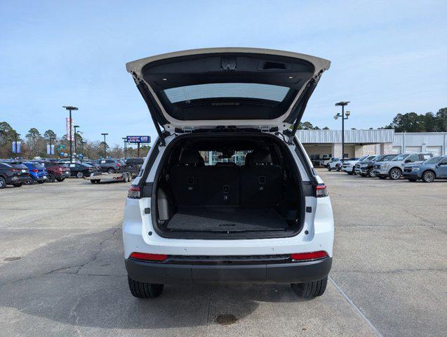 new 2025 Jeep Grand Cherokee car, priced at $51,425