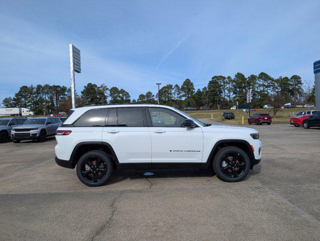 new 2025 Jeep Grand Cherokee car, priced at $51,425