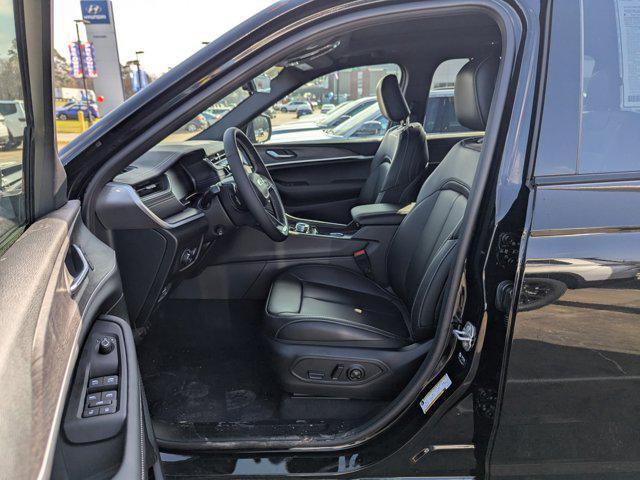 new 2025 Jeep Grand Cherokee L car, priced at $59,560