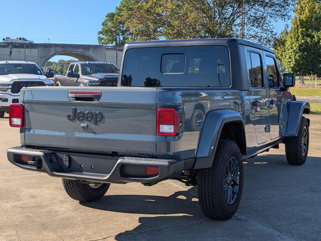 new 2025 Jeep Gladiator car, priced at $48,105
