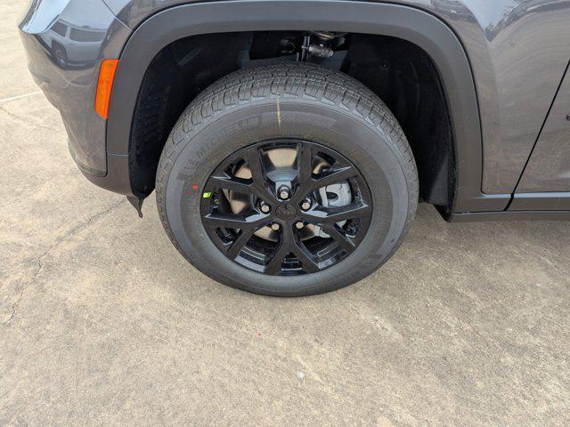 new 2025 Jeep Grand Cherokee L car, priced at $50,530