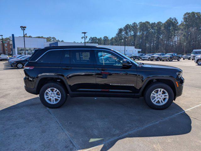 new 2025 Jeep Grand Cherokee car, priced at $43,425