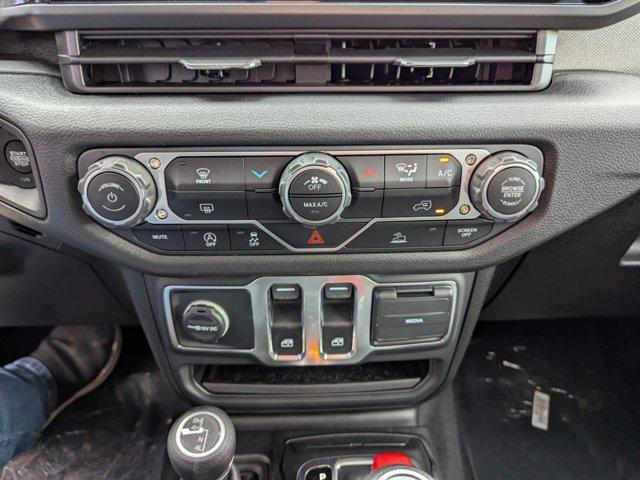 new 2025 Jeep Wrangler car