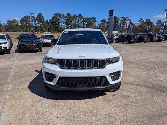 new 2025 Jeep Grand Cherokee car, priced at $43,825