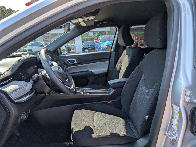 new 2025 Jeep Compass car, priced at $32,090