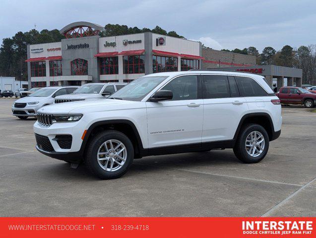 new 2025 Jeep Grand Cherokee car, priced at $43,580