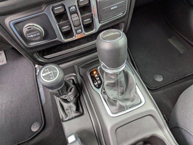 new 2025 Jeep Gladiator car, priced at $49,180