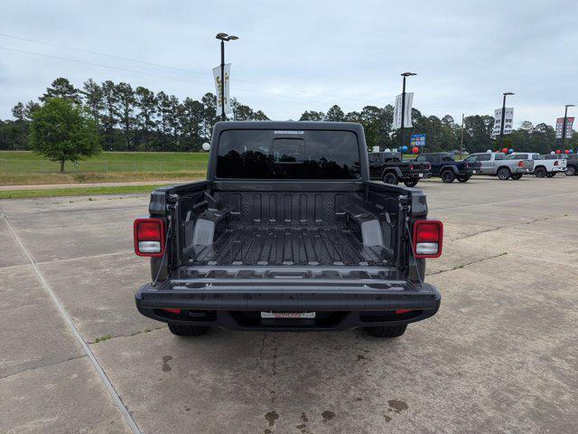 new 2025 Jeep Gladiator car, priced at $49,180
