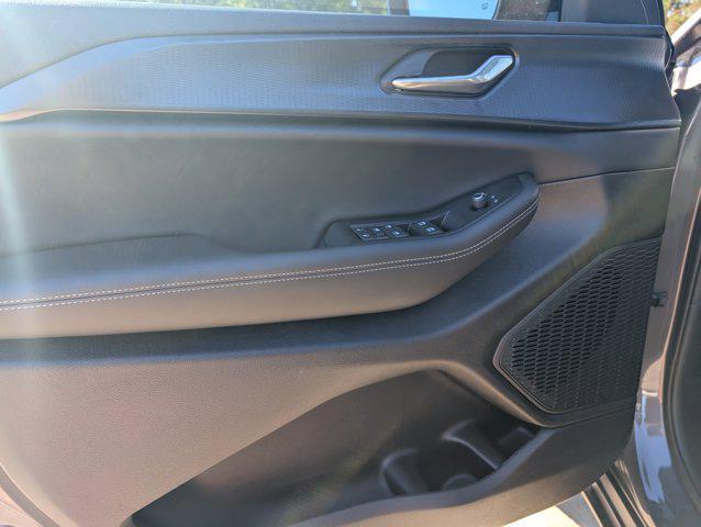 new 2025 Jeep Grand Cherokee car, priced at $39,546