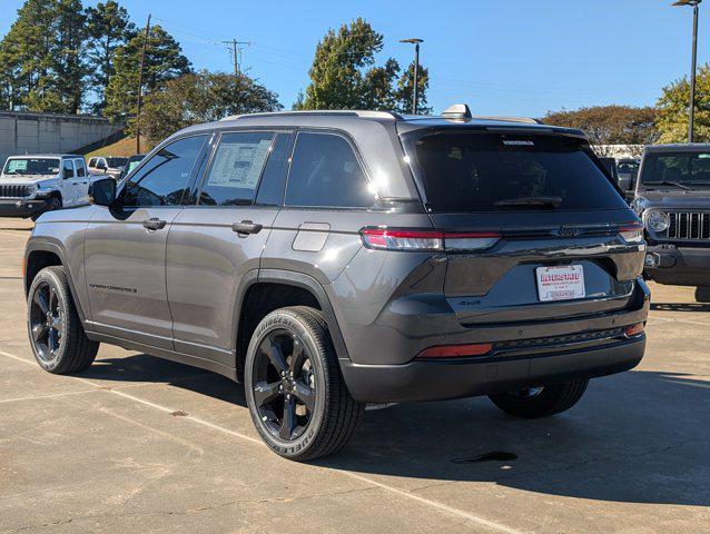 new 2025 Jeep Grand Cherokee car, priced at $39,546