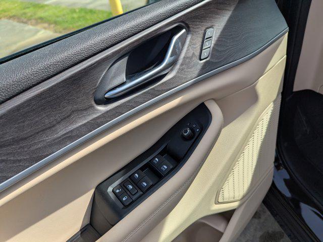 new 2025 Jeep Grand Cherokee L car, priced at $53,910