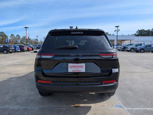 new 2025 Jeep Grand Cherokee car, priced at $52,020