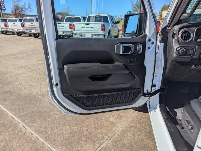 new 2025 Jeep Wrangler car, priced at $61,255
