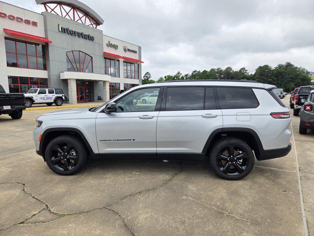 new 2025 Jeep Grand Cherokee L car, priced at $59,560