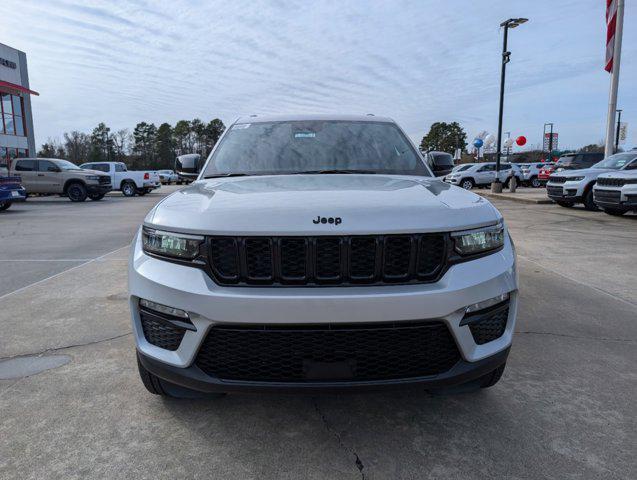 new 2025 Jeep Grand Cherokee car, priced at $52,020