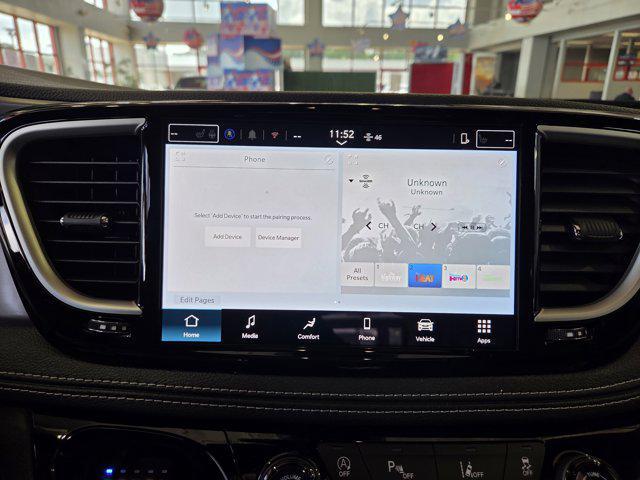 new 2025 Chrysler Pacifica car, priced at $48,940