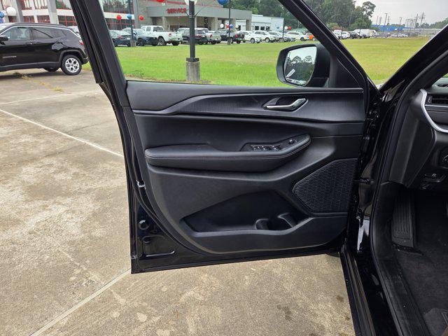 new 2025 Jeep Grand Cherokee L car, priced at $42,050