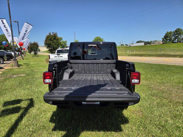 new 2025 Jeep Gladiator car, priced at $49,410