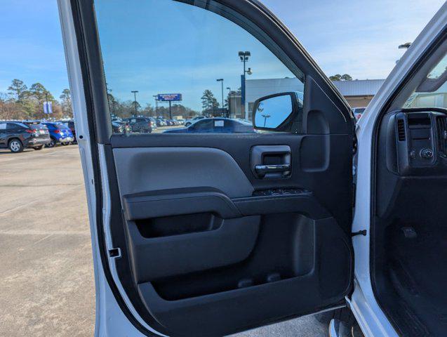 used 2018 Chevrolet Silverado 1500 car, priced at $31,990