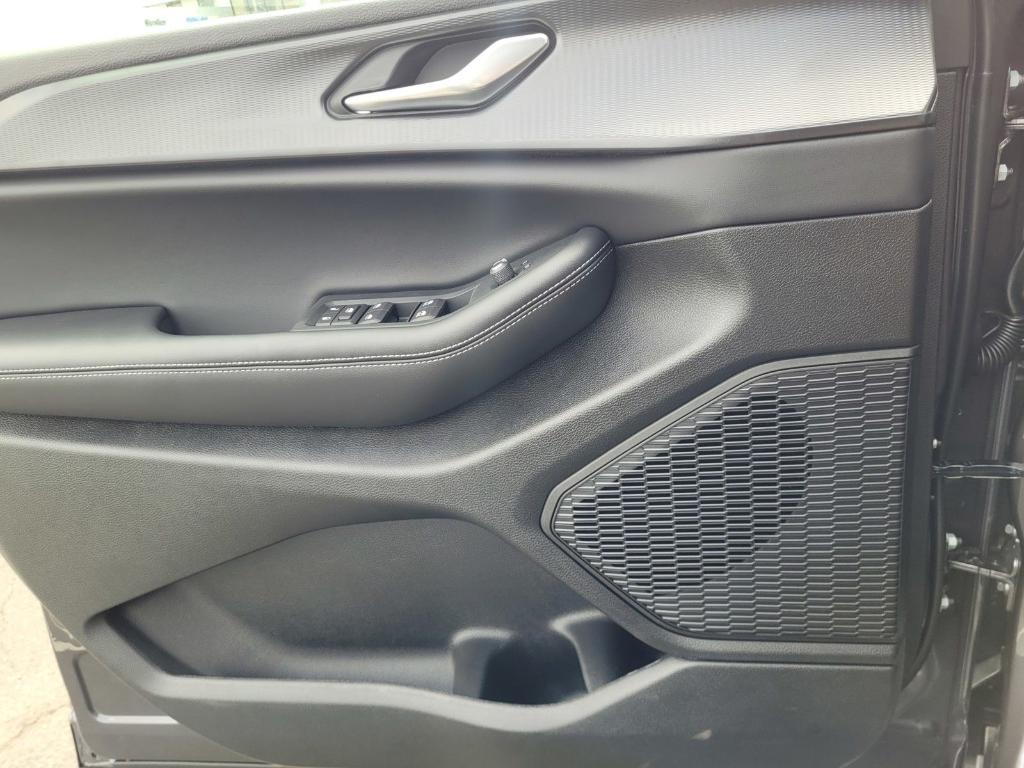 new 2025 Jeep Grand Cherokee L car, priced at $48,870