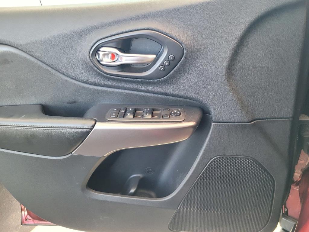 used 2019 Jeep Cherokee car, priced at $14,987