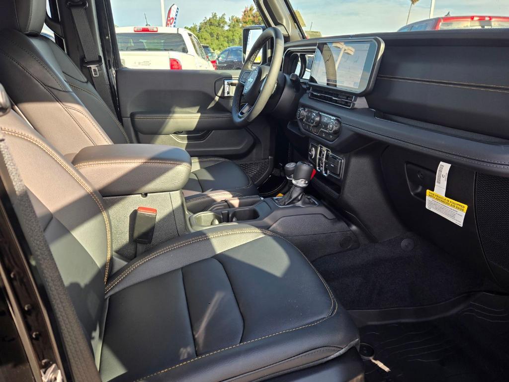 new 2025 Jeep Gladiator car, priced at $47,160