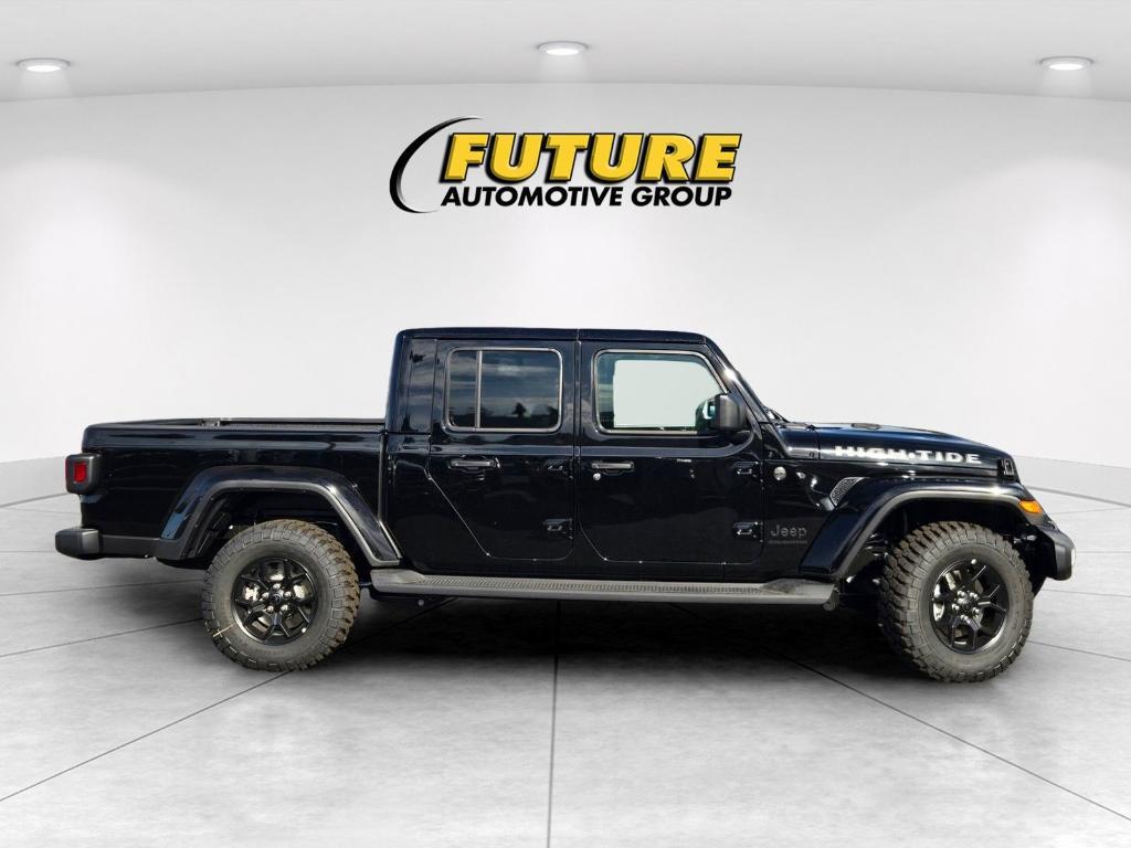 new 2025 Jeep Gladiator car, priced at $47,160