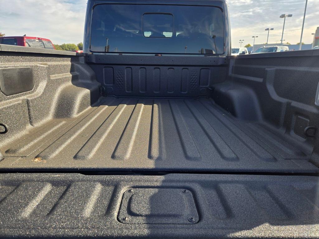 new 2025 Jeep Gladiator car, priced at $47,160