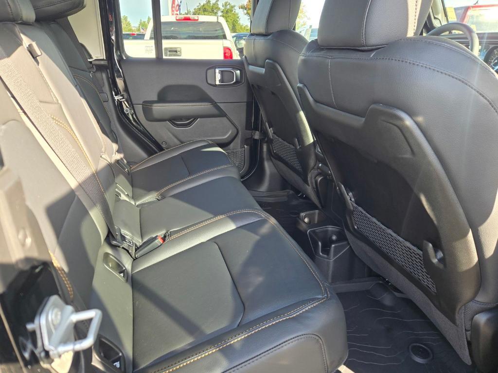 new 2025 Jeep Gladiator car, priced at $47,160