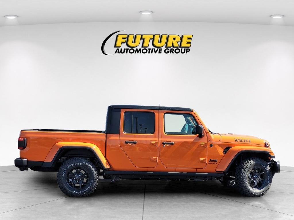 new 2025 Jeep Gladiator car, priced at $48,090