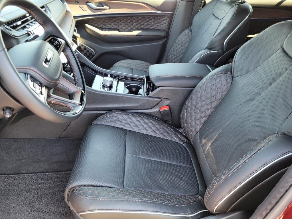 new 2025 Jeep Grand Cherokee L car, priced at $58,882