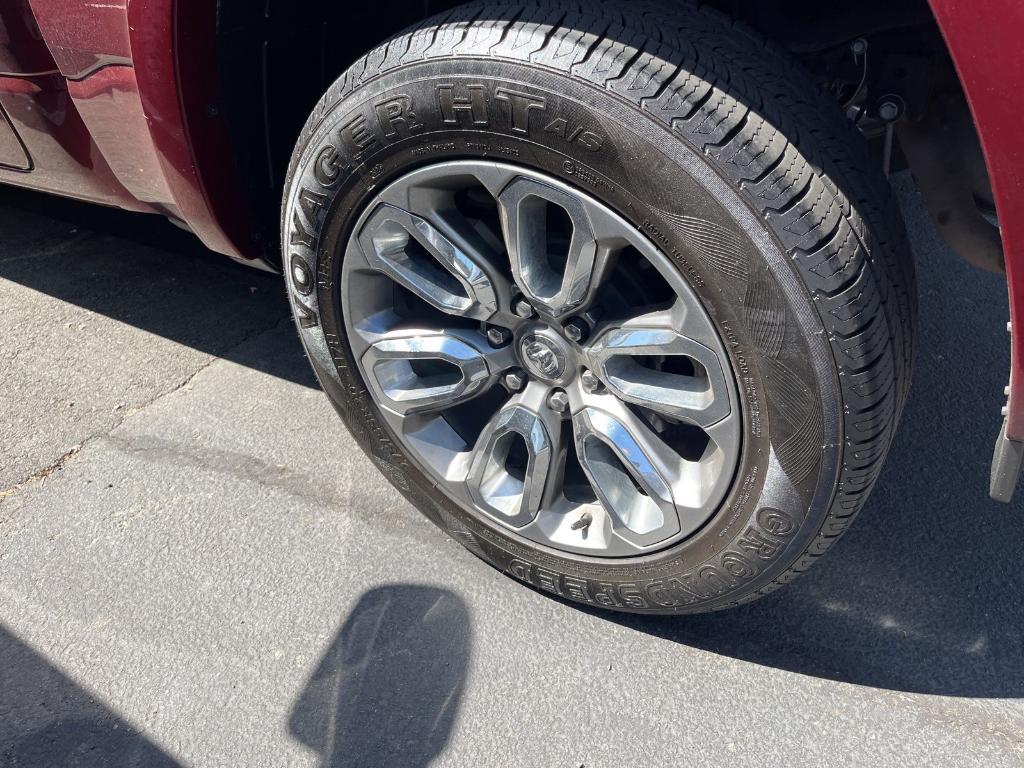 used 2021 Ram 1500 car, priced at $37,566