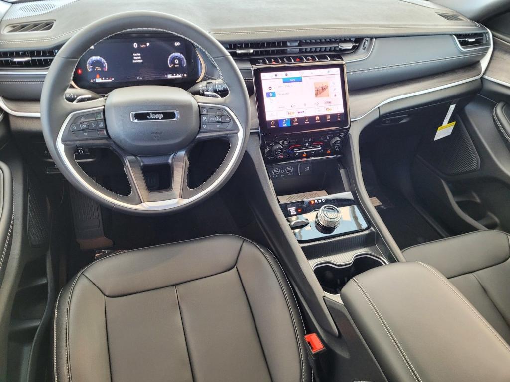 new 2025 Jeep Grand Cherokee L car, priced at $48,604