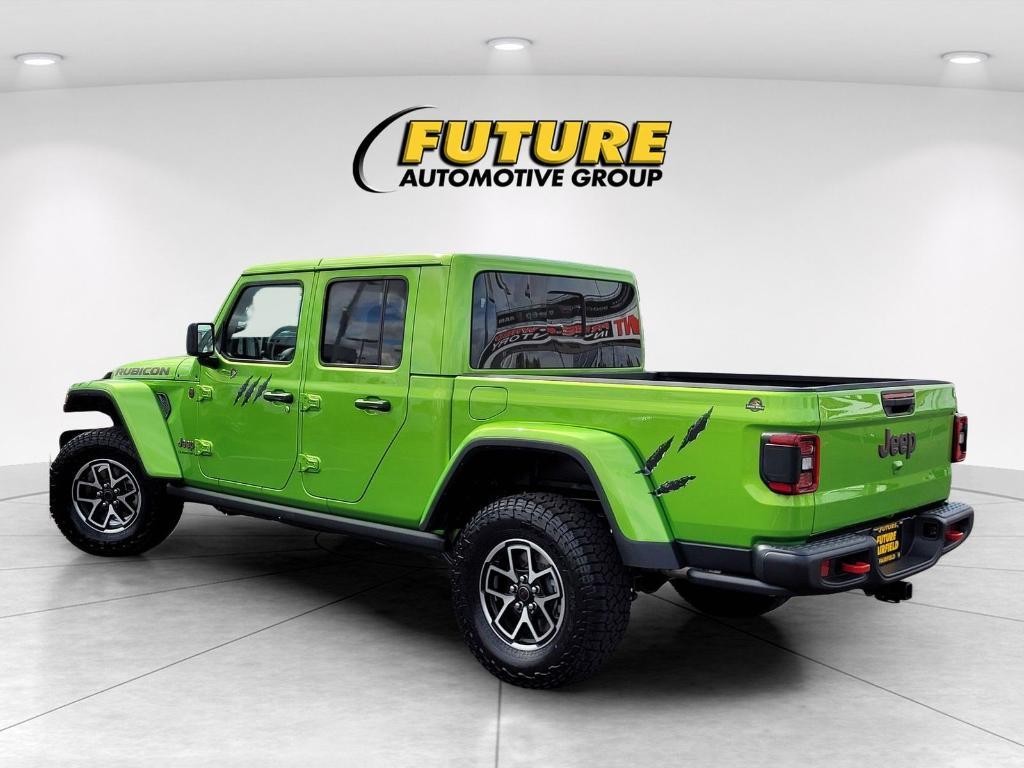 new 2025 Jeep Gladiator car, priced at $51,725