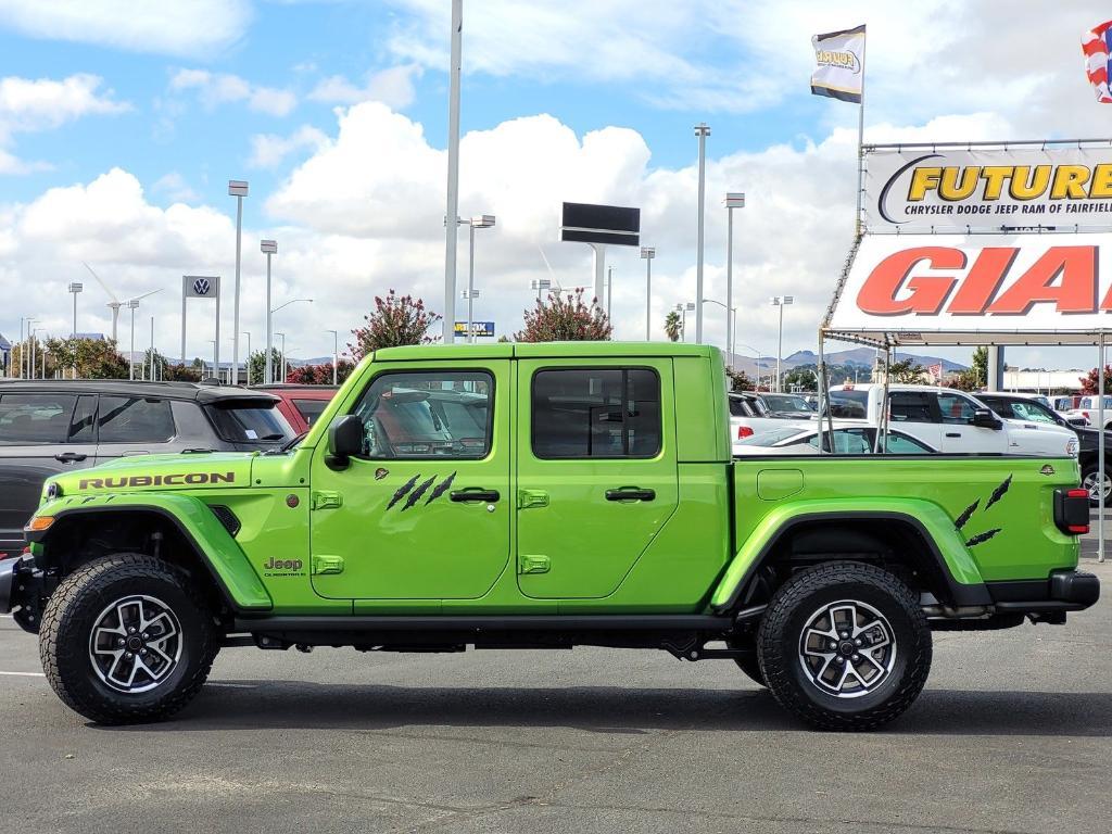 new 2025 Jeep Gladiator car, priced at $51,725