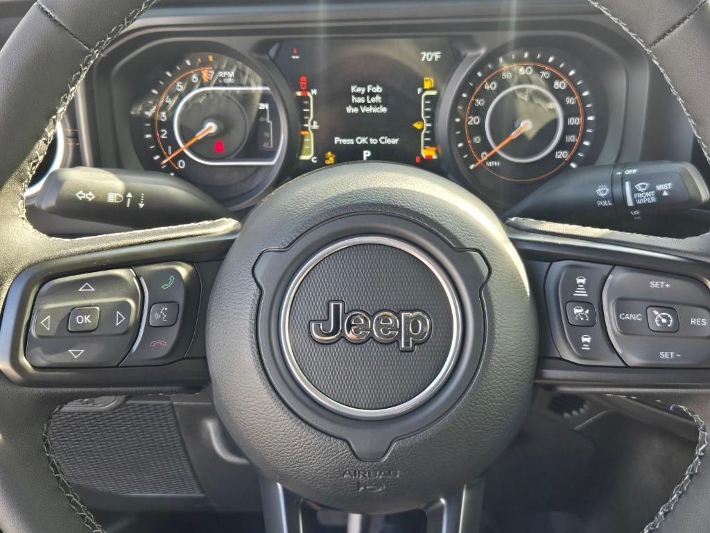 new 2025 Jeep Gladiator car, priced at $47,160
